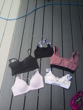 Victoria Secret Sports Bras